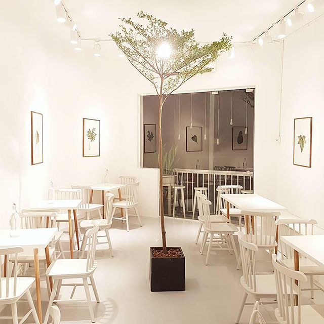 Bật mí cách chọn màu sơn cho quán ăn phù hợp và độc đáo nhất 21 màu sơn cho quán ăn 6