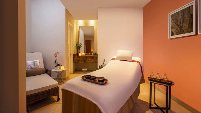 màu sơn cho spa với mã màu So Orange